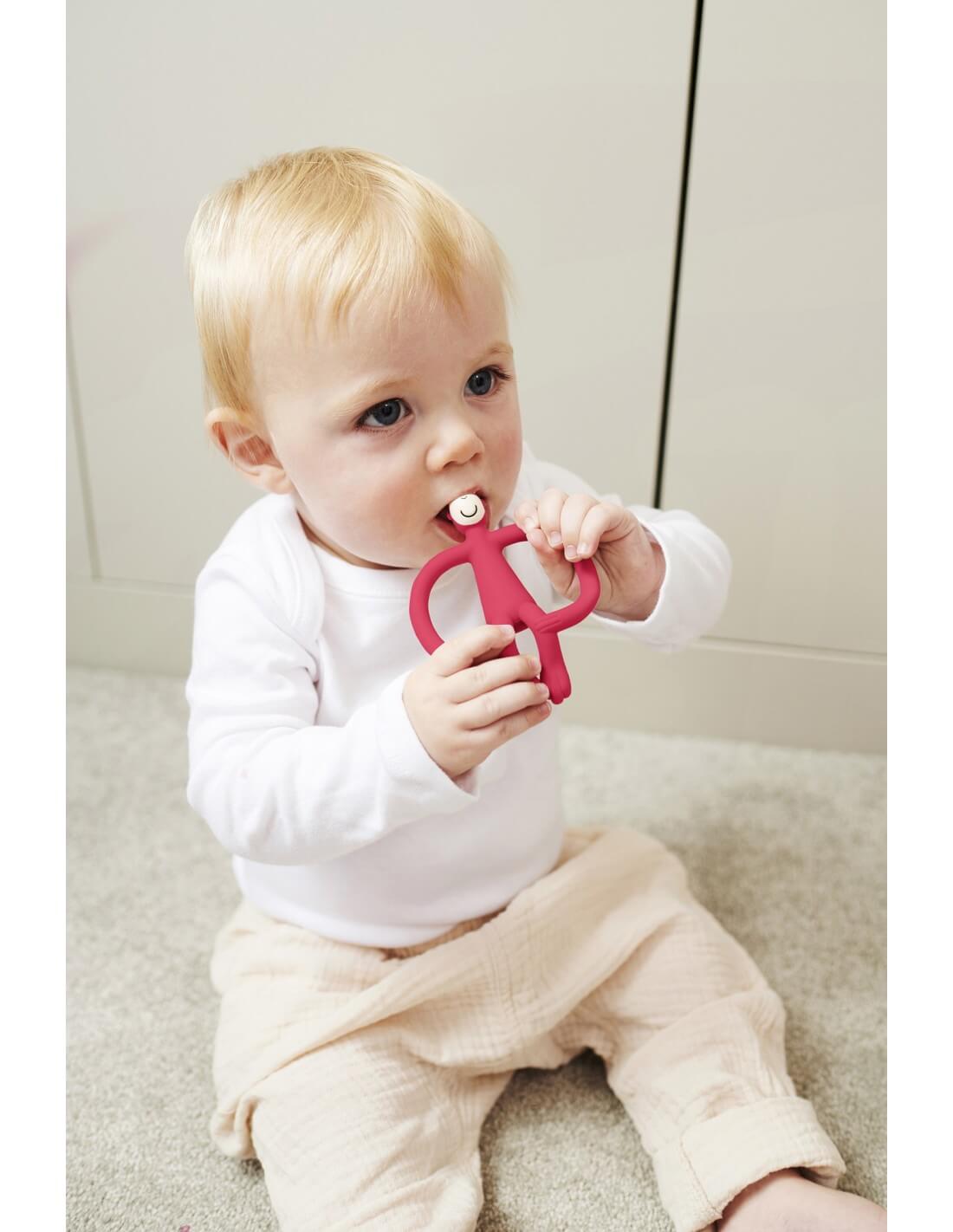 mm-teething-toy-red (1)