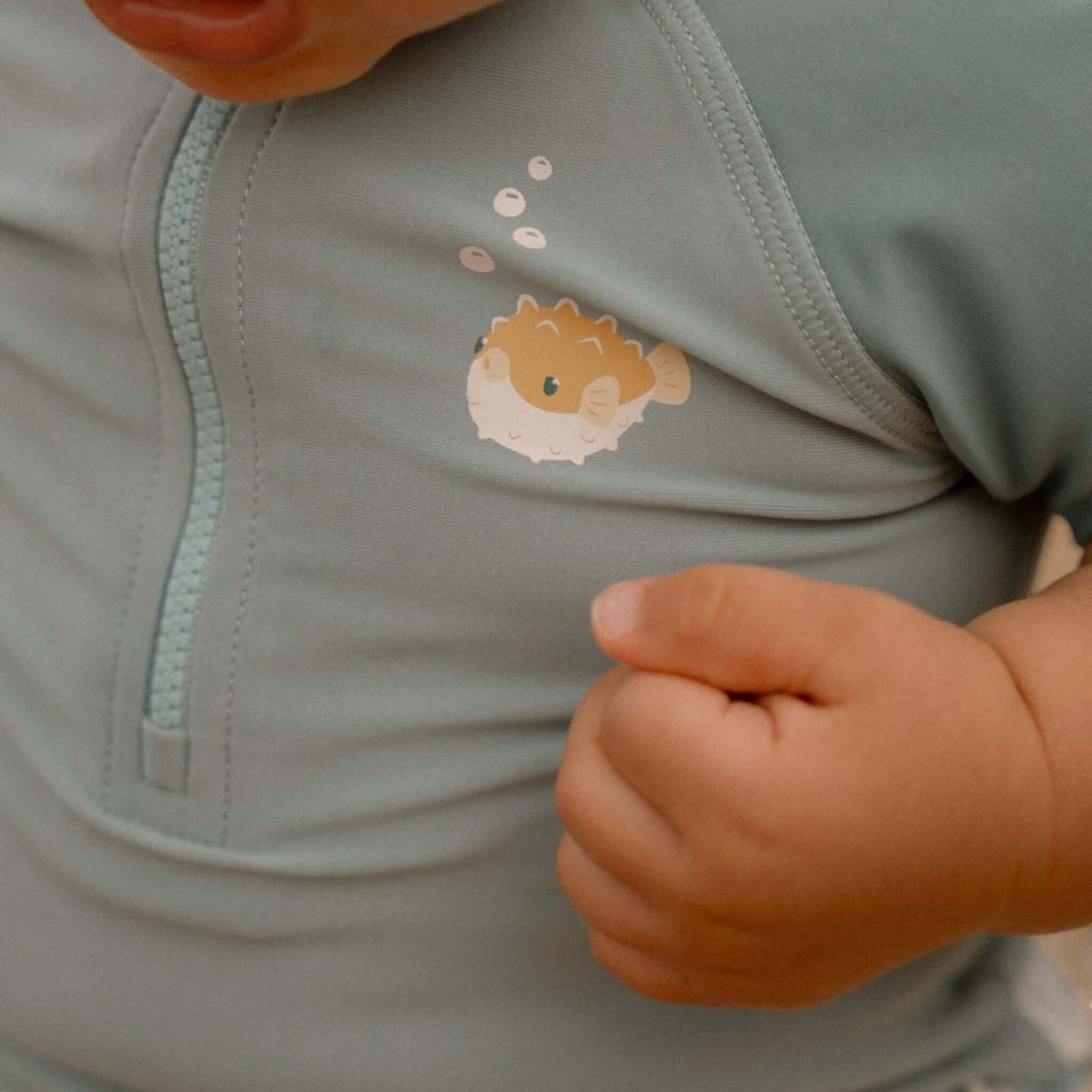 LITTLE DUTCH Μπλουζάκι κοντομάνικο με προστασία UV Seashells Surf Blue.tosodakids (3)