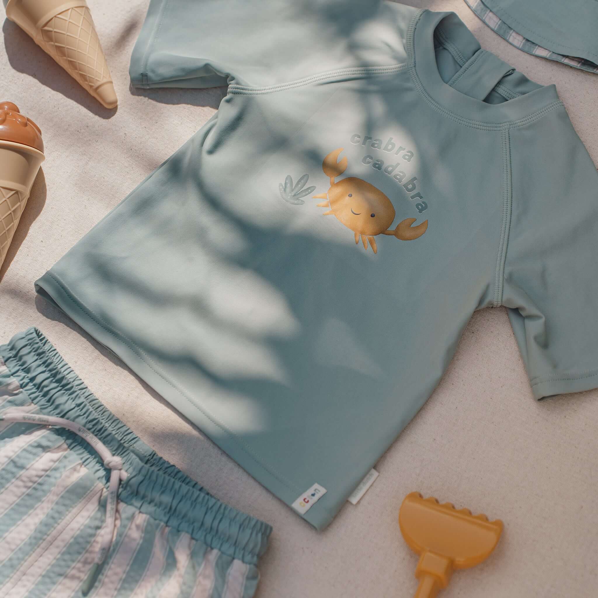 LITTLE DUTCHΜπλουζάκι κοντομάνικο με προστασία UV Ocean Breeze.tosodakids (9)